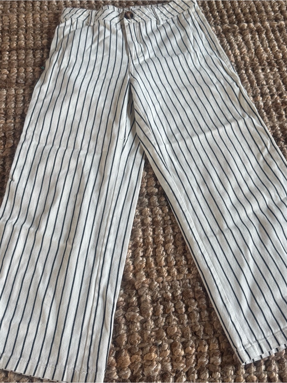 PacSun beige/black  Pinstripe Wide-Leg Cropped Pants size small